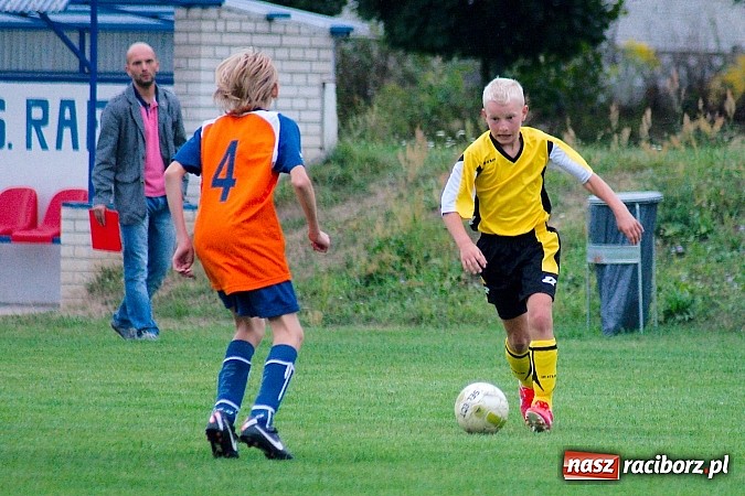 Zdjęcie w galerii na portalu naszraciborz.pl: Trampkarze starsi: Płomień pochłonął Rafako wiadomości z regionu
