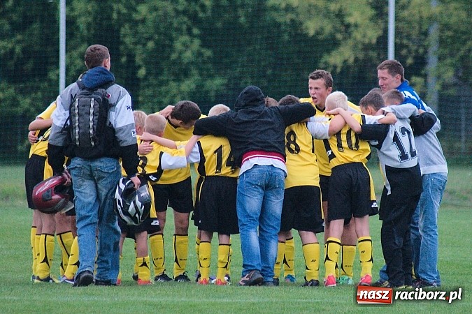 Zdjęcie w galerii na portalu naszraciborz.pl: Trampkarze starsi: Płomień pochłonął Rafako wiadomości z regionu