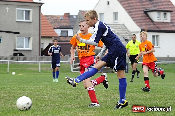 Zdjęcie w galerii na portalu naszraciborz.pl: Młodzi Unici rozgromili Grzegorzowice wiadomości z regionu