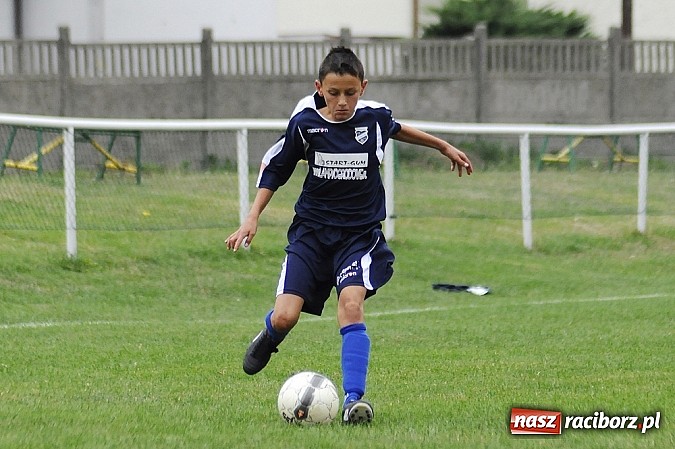 Zdjęcie w galerii na portalu naszraciborz.pl: Młodzi Unici rozgromili Grzegorzowice wiadomości z regionu