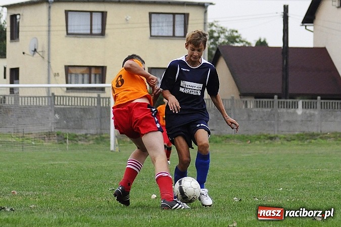 Zdjęcie w galerii na portalu naszraciborz.pl: Młodzi Unici rozgromili Grzegorzowice wiadomości z regionu