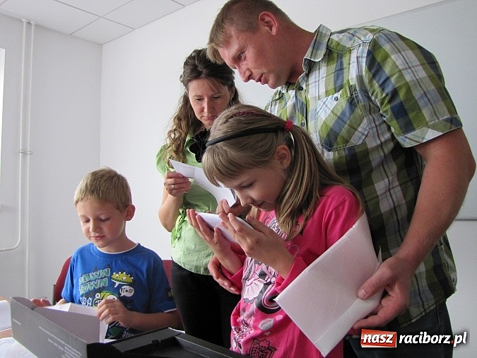 Zdjęcie w galerii na portalu naszraciborz.pl: Zwycięscy zwiadowcy Sobieskiego nagrodzeni w Galerii Młyńskiej! wiadomości z regionu