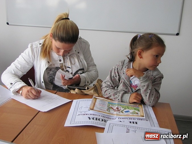 Zdjęcie w galerii na portalu naszraciborz.pl: Zwycięscy zwiadowcy Sobieskiego nagrodzeni w Galerii Młyńskiej! wiadomości z regionu