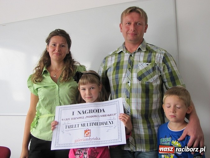 Zdjęcie w galerii na portalu naszraciborz.pl: Zwycięscy zwiadowcy Sobieskiego nagrodzeni w Galerii Młyńskiej! wiadomości z regionu