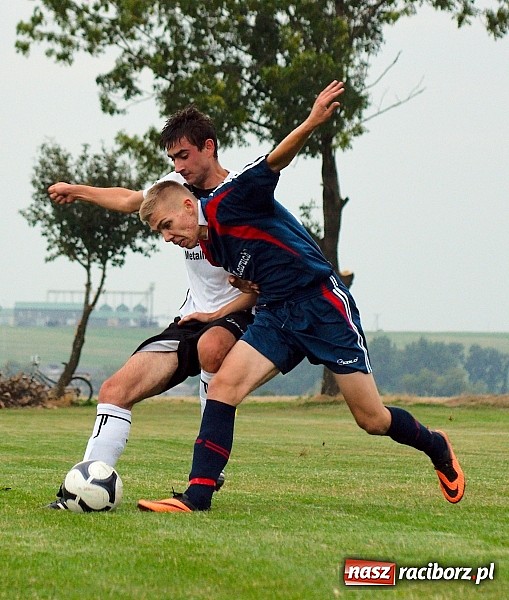 Zdjęcie w galerii na portalu naszraciborz.pl: Puchar Polski: Kanonada w Borucinie. Naprzód na kolanach wiadomości z regionu