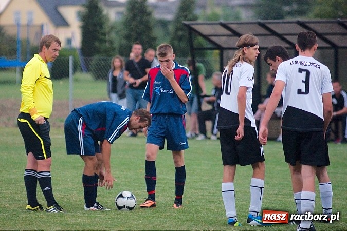 Zdjęcie w galerii na portalu naszraciborz.pl: Puchar Polski: Kanonada w Borucinie. Naprzód na kolanach wiadomości z regionu