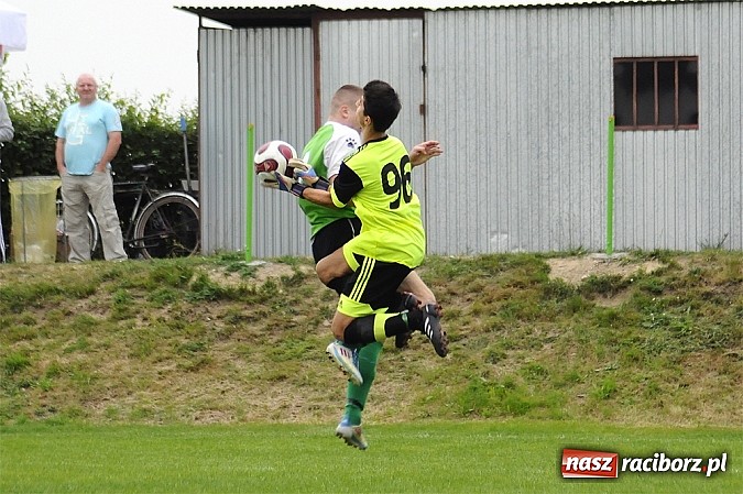 Zdjęcie w galerii na portalu naszraciborz.pl: Sensacja w Pucharze Polski. Raszczyce wyeliminowały czwartoligowca wiadomości z regionu
