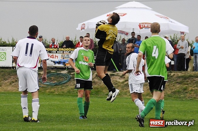 Zdjęcie w galerii na portalu naszraciborz.pl: Sensacja w Pucharze Polski. Raszczyce wyeliminowały czwartoligowca wiadomości z regionu