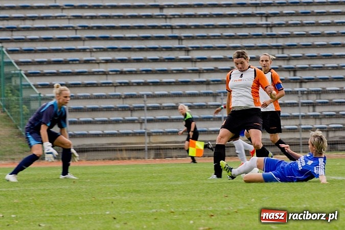 Zdjęcie w galerii na portalu naszraciborz.pl: Wygrana unitek na inaugurację Ekstraligi wiadomości z regionu