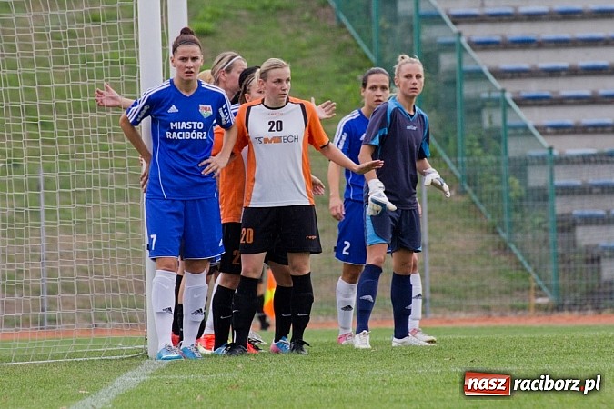 Zdjęcie w galerii na portalu naszraciborz.pl: Wygrana unitek na inaugurację Ekstraligi wiadomości z regionu