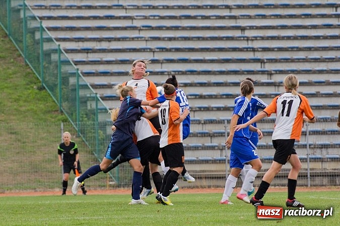 Zdjęcie w galerii na portalu naszraciborz.pl: Wygrana unitek na inaugurację Ekstraligi wiadomości z regionu