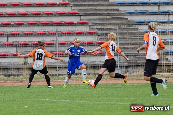 Zdjęcie w galerii na portalu naszraciborz.pl: Wygrana unitek na inaugurację Ekstraligi wiadomości z regionu