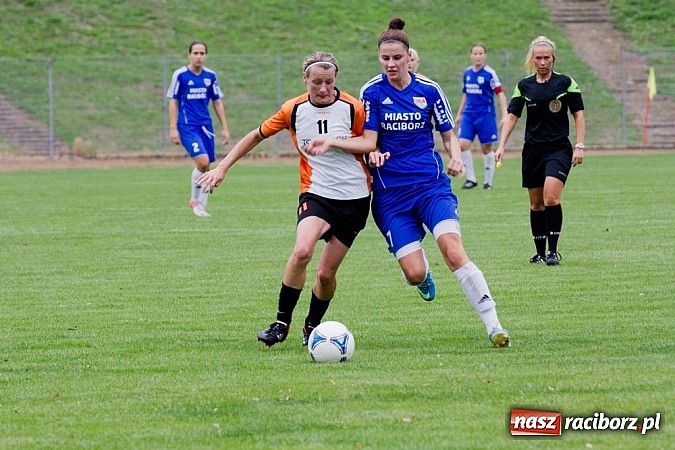 Zdjęcie w galerii na portalu naszraciborz.pl: Wygrana unitek na inaugurację Ekstraligi wiadomości z regionu