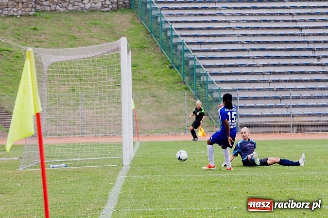 Zdjęcie w galerii na portalu naszraciborz.pl: Wygrana unitek na inaugurację Ekstraligi wiadomości z regionu