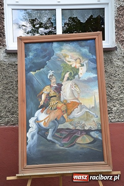 Zdjęcie w galerii na portalu naszraciborz.pl: Idą szlakiem Sobieskiego i sadzą lipy wiadomości z regionu