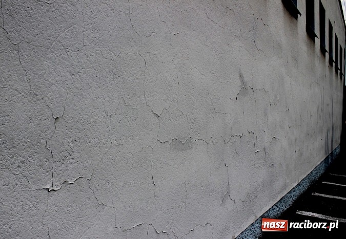 Zdjęcie w galerii na portalu naszraciborz.pl: Z przodu lukier, z tyłu katastrofa wiadomości z regionu