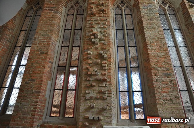 Zdjęcie w galerii na portalu naszraciborz.pl: Powiat zakończył I etap remontu kaplicy zamkowej wiadomości z regionu