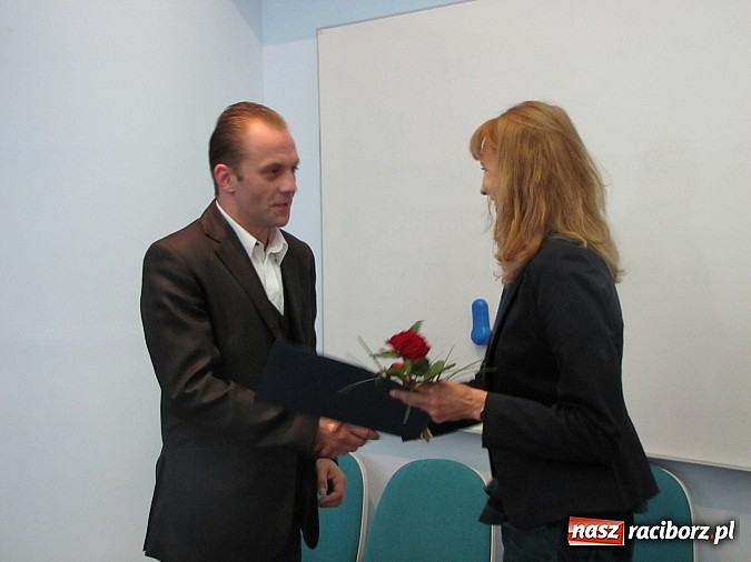 Zdjęcie w galerii na portalu naszraciborz.pl: Dziewiętnastu nauczycieli z mianowaniem wiadomości z regionu