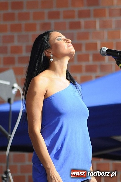 Zdjęcie w galerii na portalu naszraciborz.pl: Piękne Włoszki miały dziś próbę na zamku wiadomości z regionu