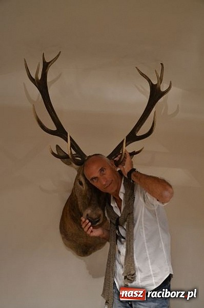 Zdjęcie w galerii na portalu naszraciborz.pl: Piękne Włoszki miały dziś próbę na zamku wiadomości z regionu