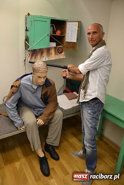 Zdjęcie w galerii na portalu naszraciborz.pl: Piękne Włoszki miały dziś próbę na zamku wiadomości z regionu