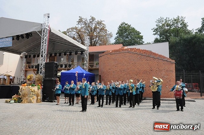 Zdjęcie w galerii na portalu naszraciborz.pl: Dożynki powiatowe w tym roku na zamku wiadomości z regionu