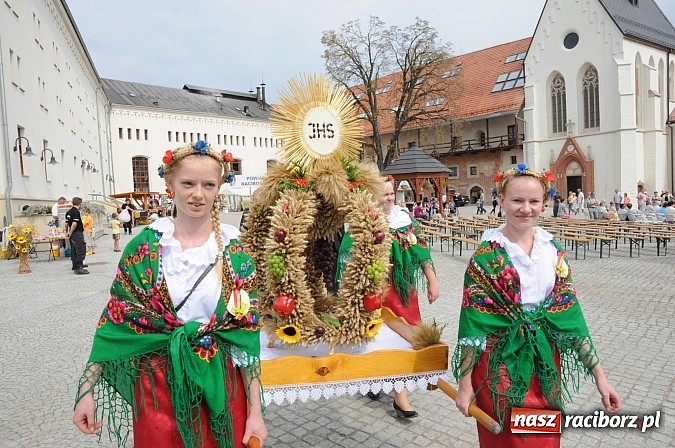 Zdjęcie w galerii na portalu naszraciborz.pl: Dożynki powiatowe w tym roku na zamku wiadomości z regionu