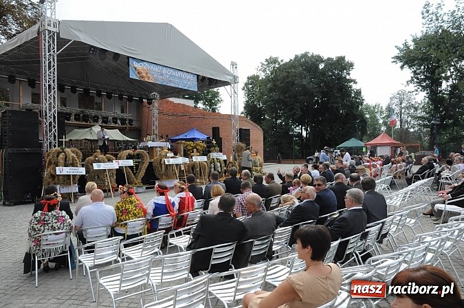 Zdjęcie w galerii na portalu naszraciborz.pl: Dożynki powiatowe w tym roku na zamku wiadomości z regionu