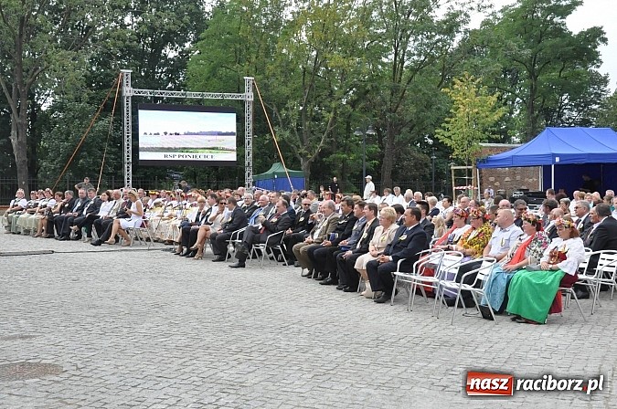 Zdjęcie w galerii na portalu naszraciborz.pl: Dożynki powiatowe w tym roku na zamku wiadomości z regionu