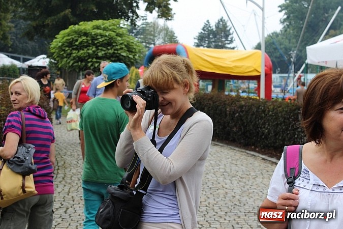 Zdjęcie w galerii na portalu naszraciborz.pl: Festyn rafakowców w Szymocicach wiadomości z regionu
