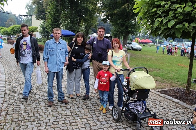 Zdjęcie w galerii na portalu naszraciborz.pl: Festyn rafakowców w Szymocicach wiadomości z regionu
