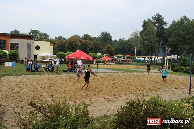 Zdjęcie w galerii na portalu naszraciborz.pl: Festyn rafakowców w Szymocicach wiadomości z regionu