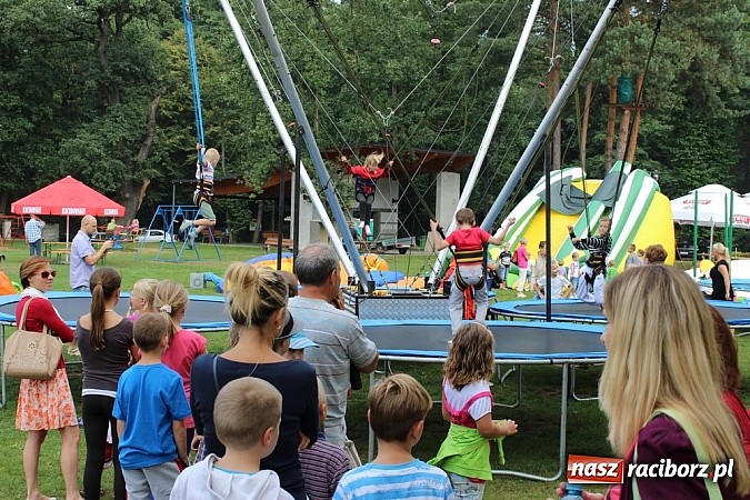 Zdjęcie w galerii na portalu naszraciborz.pl: Festyn rafakowców w Szymocicach wiadomości z regionu