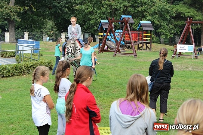 Zdjęcie w galerii na portalu naszraciborz.pl: Festyn rafakowców w Szymocicach wiadomości z regionu
