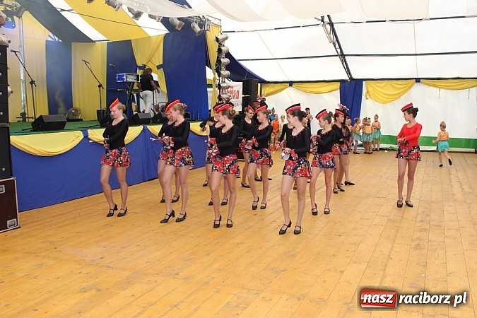 Zdjęcie w galerii na portalu naszraciborz.pl: Festyn rafakowców w Szymocicach wiadomości z regionu