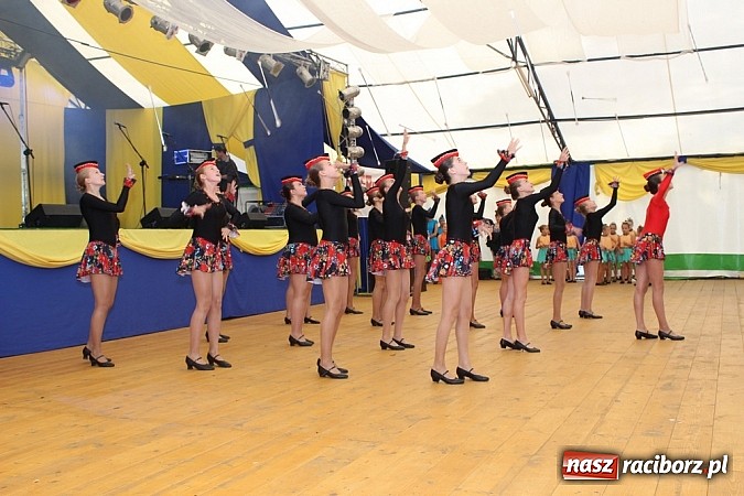 Zdjęcie w galerii na portalu naszraciborz.pl: Festyn rafakowców w Szymocicach wiadomości z regionu