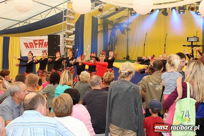 Zdjęcie w galerii na portalu naszraciborz.pl: Festyn rafakowców w Szymocicach wiadomości z regionu