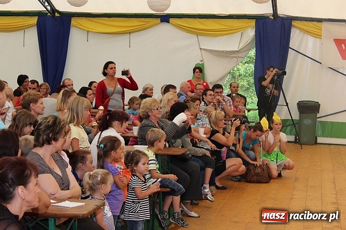 Zdjęcie w galerii na portalu naszraciborz.pl: Festyn rafakowców w Szymocicach wiadomości z regionu