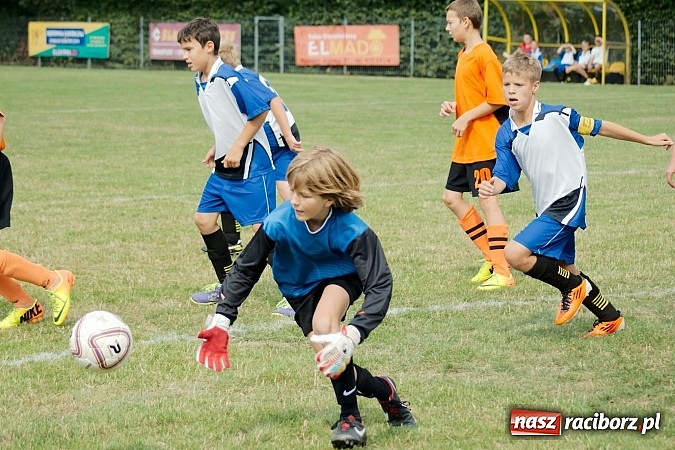 Zdjęcie w galerii na portalu naszraciborz.pl: Trampkarze Tworkowa lepsi przy Tuwima wiadomości z regionu