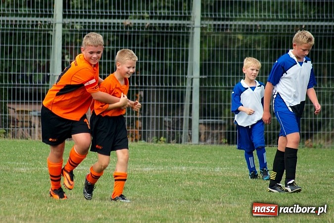 Zdjęcie w galerii na portalu naszraciborz.pl: Trampkarze Tworkowa lepsi przy Tuwima wiadomości z regionu