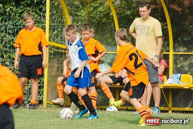 Zdjęcie w galerii na portalu naszraciborz.pl: Trampkarze Tworkowa lepsi przy Tuwima wiadomości z regionu