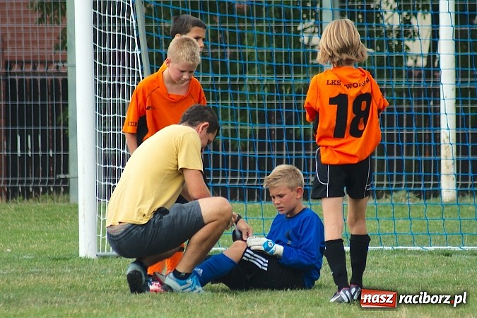 Zdjęcie w galerii na portalu naszraciborz.pl: Trampkarze Tworkowa lepsi przy Tuwima wiadomości z regionu