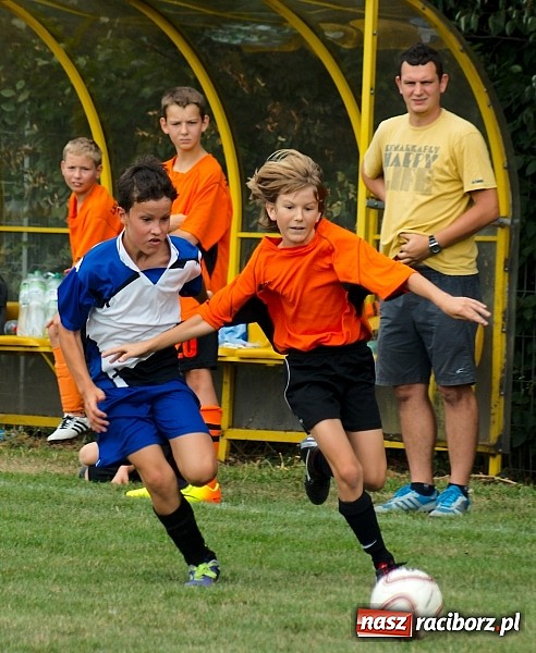 Zdjęcie w galerii na portalu naszraciborz.pl: Trampkarze Tworkowa lepsi przy Tuwima wiadomości z regionu