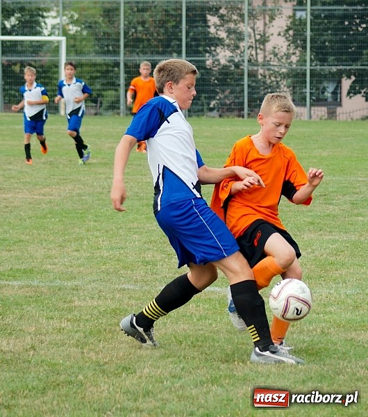 Zdjęcie w galerii na portalu naszraciborz.pl: Trampkarze Tworkowa lepsi przy Tuwima wiadomości z regionu