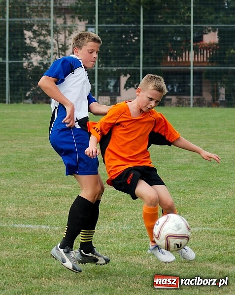Zdjęcie w galerii na portalu naszraciborz.pl: Trampkarze Tworkowa lepsi przy Tuwima wiadomości z regionu
