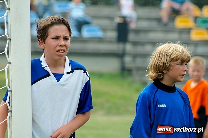 Zdjęcie w galerii na portalu naszraciborz.pl: Trampkarze Tworkowa lepsi przy Tuwima wiadomości z regionu