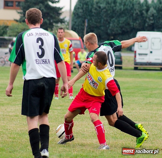 Zdjęcie w galerii na portalu naszraciborz.pl: Strzelanina w Zabełkowie. Pierwszy punkt gospodarzy wiadomości z regionu