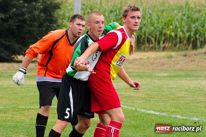 Zdjęcie w galerii na portalu naszraciborz.pl: Strzelanina w Zabełkowie. Pierwszy punkt gospodarzy wiadomości z regionu