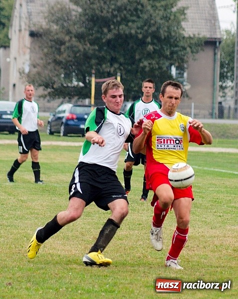 Zdjęcie w galerii na portalu naszraciborz.pl: Strzelanina w Zabełkowie. Pierwszy punkt gospodarzy wiadomości z regionu