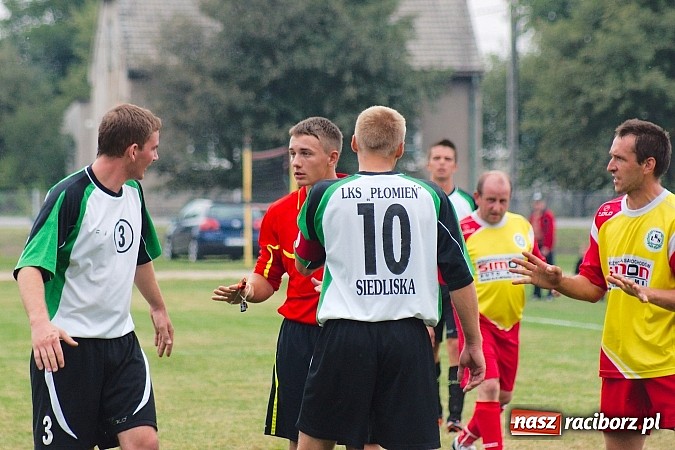 Zdjęcie w galerii na portalu naszraciborz.pl: Strzelanina w Zabełkowie. Pierwszy punkt gospodarzy wiadomości z regionu